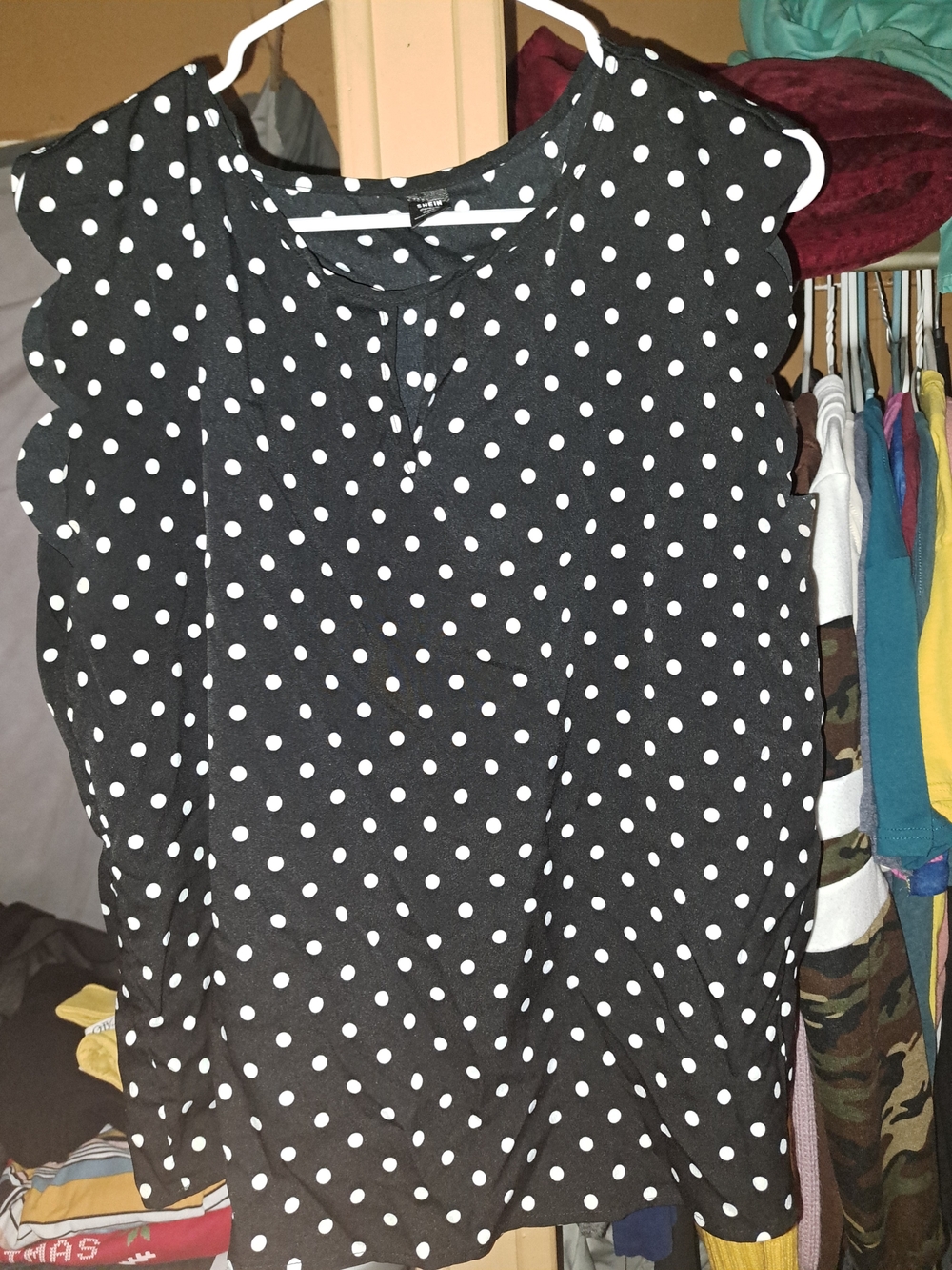 SHEIN Black Polka Dot Ruffle Sleeve Tank Top